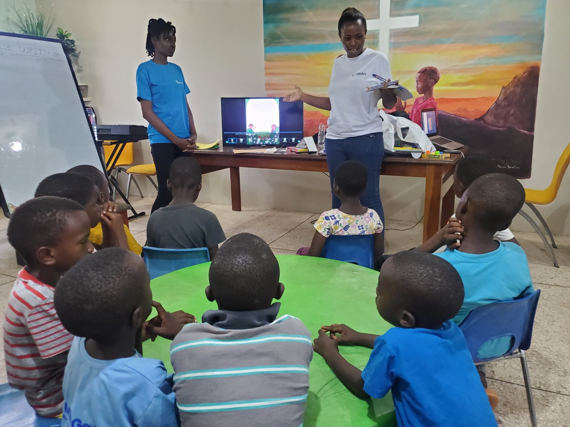 A MEYFUND lesson in progress